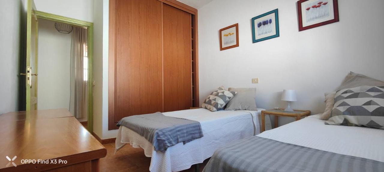 4 Family Home With Pool, Fuerteventura-Gran Tarajal Juan Gopar Exterior photo